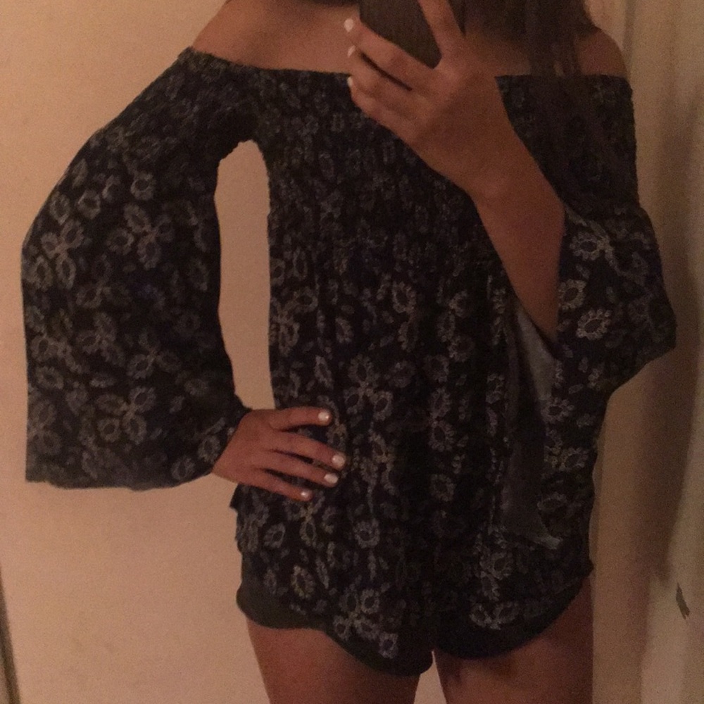 Off shoulder flower print blouse